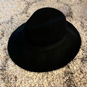 Black Soft Felt Hat